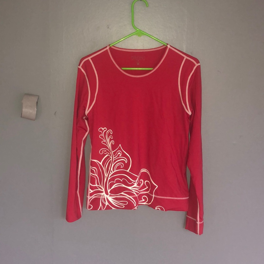 Athleta active shirt pink flower small